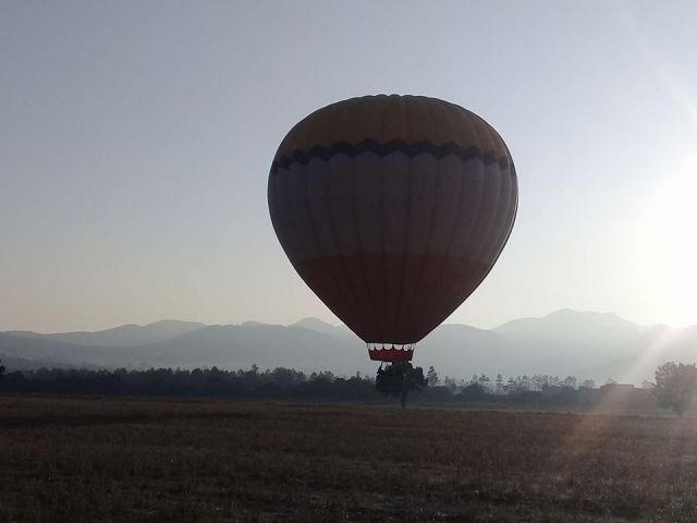 Globo despegando