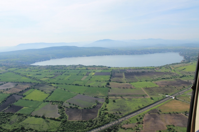 Lago desde las alturas