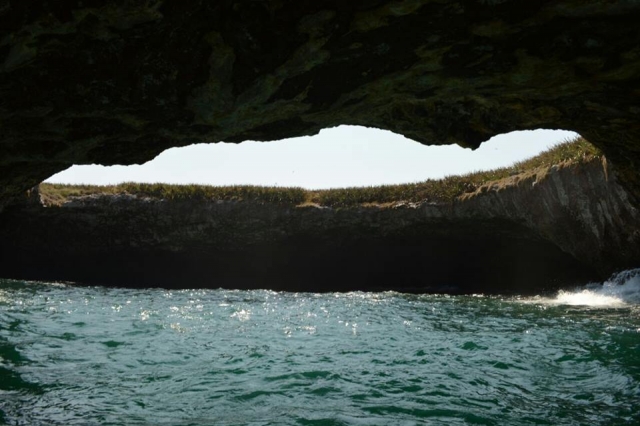 Conoce la famosa Playa del Amor en las Islas Marietas