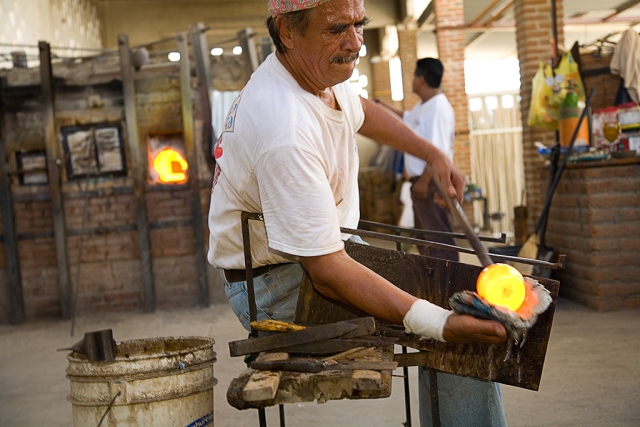 Proceso de fabricacion de vidrio soplado