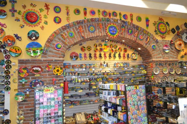 Compra artesanias en San Jose