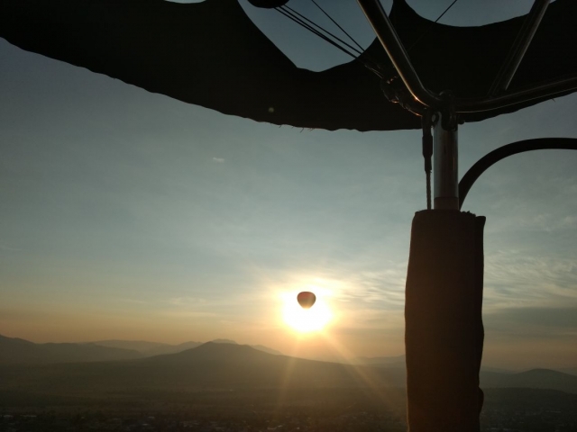 Amanecer desde globo aerostático