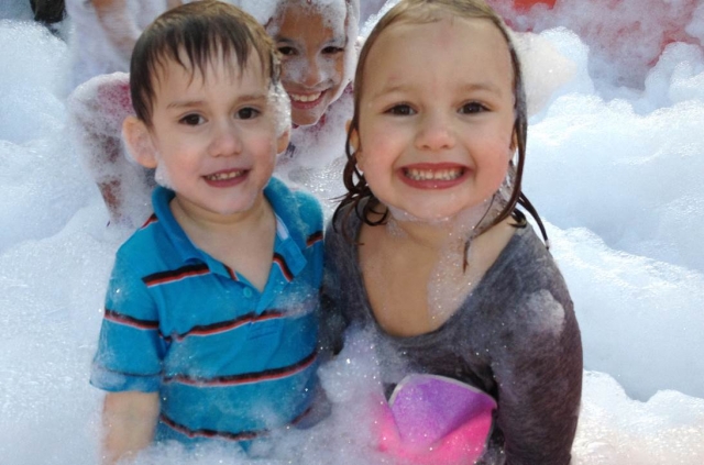 Fiesta de espuma niños