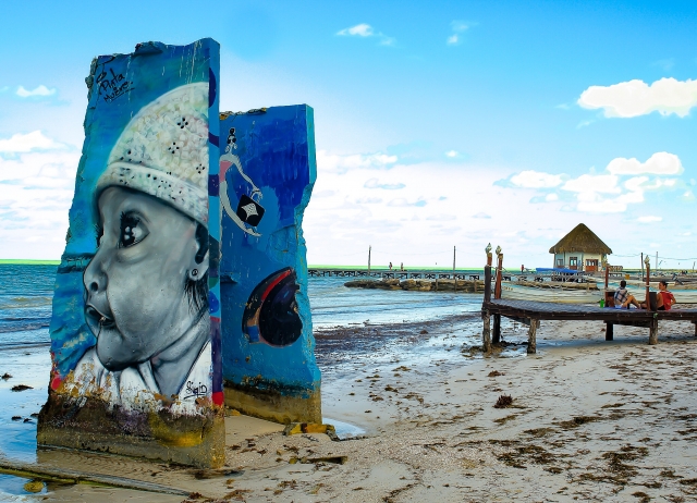 Murales en la playa