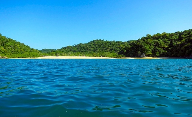 hermosa vista de la bahias de huatulco