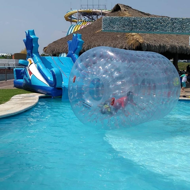 Disfrutando la rodada en alberca