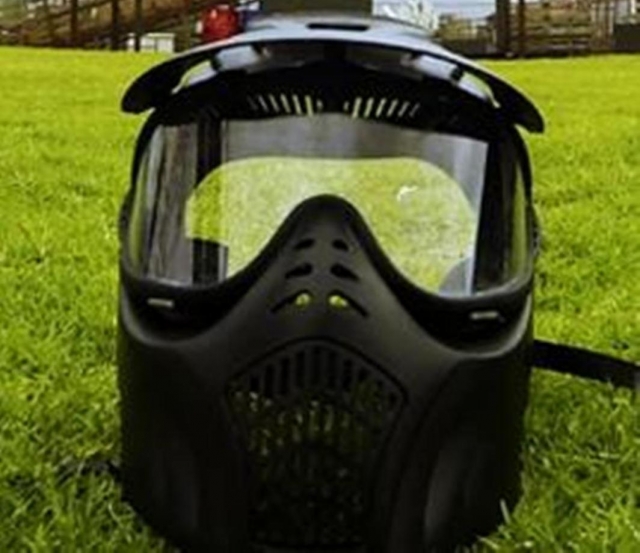 Casco protector de gotcha