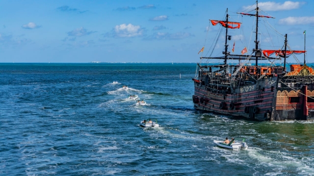 Galeón pirata en mar de Cancún
