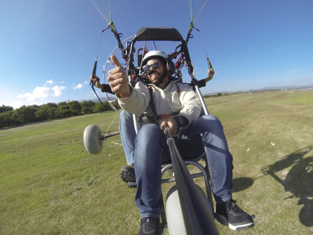 Aterrizando del paramotor