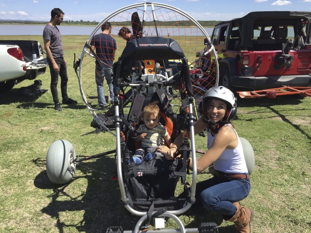 Volando en paramotor en familia