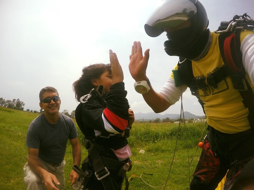Aventura en paracaídas