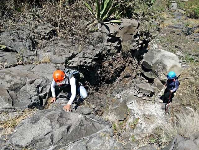 Senderismo rocosa en huichapan