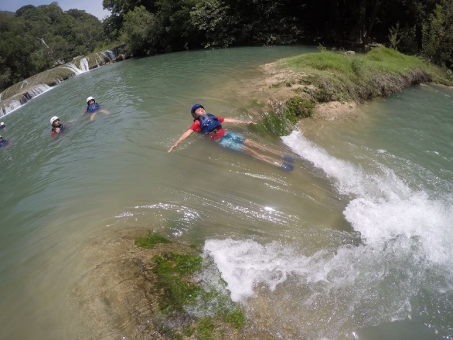 Disfrutando las aguas