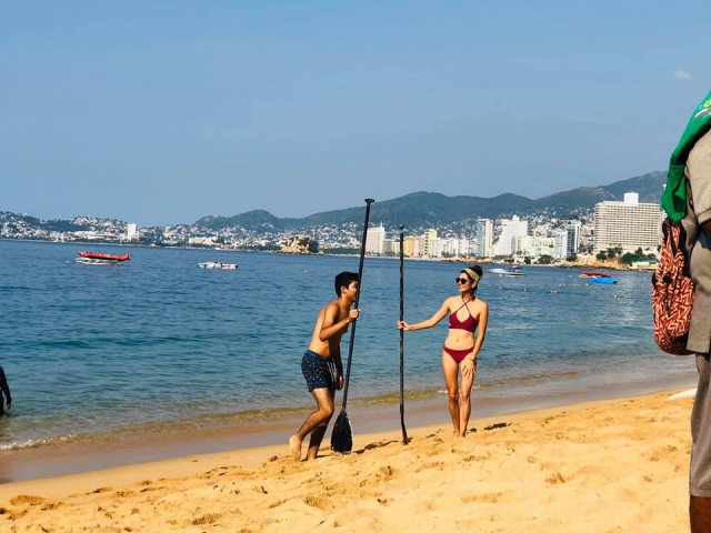 En la playa de Acapulco antererererereres de comenzar la ruta de SUP