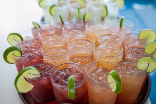 Bebidas refrescanterevaca de la barra libre