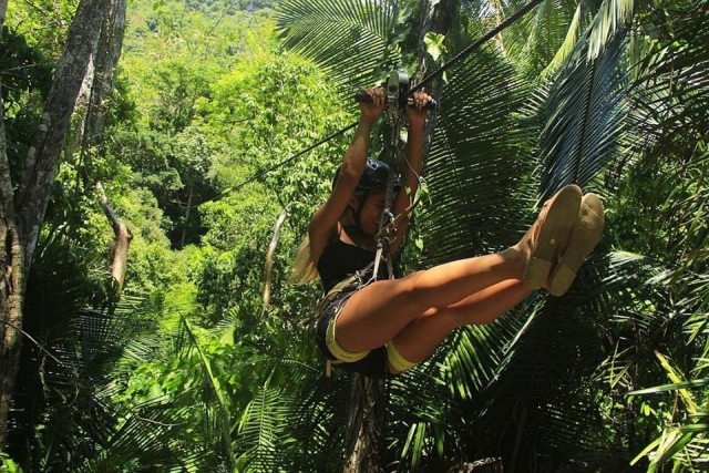 Experiencia en tirolina