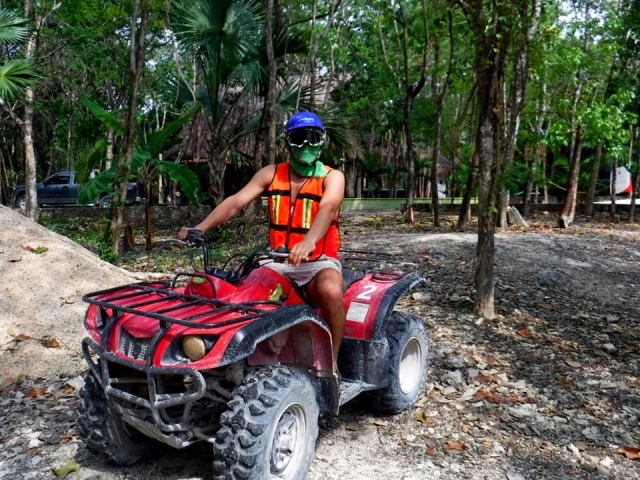 Paseo en quad a cenote