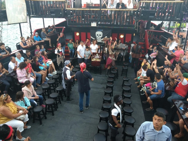 Paseo en barco pirata