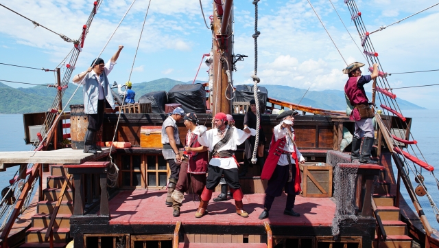 No puedererererereres perderte nuestro show pirata
