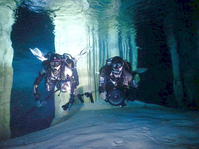 buceando con todo el equipo