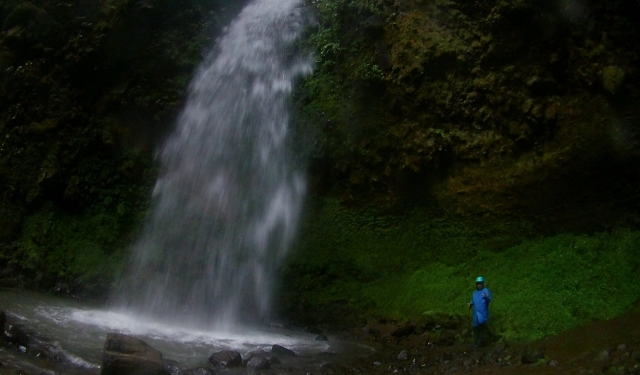 Llegando a la cascada