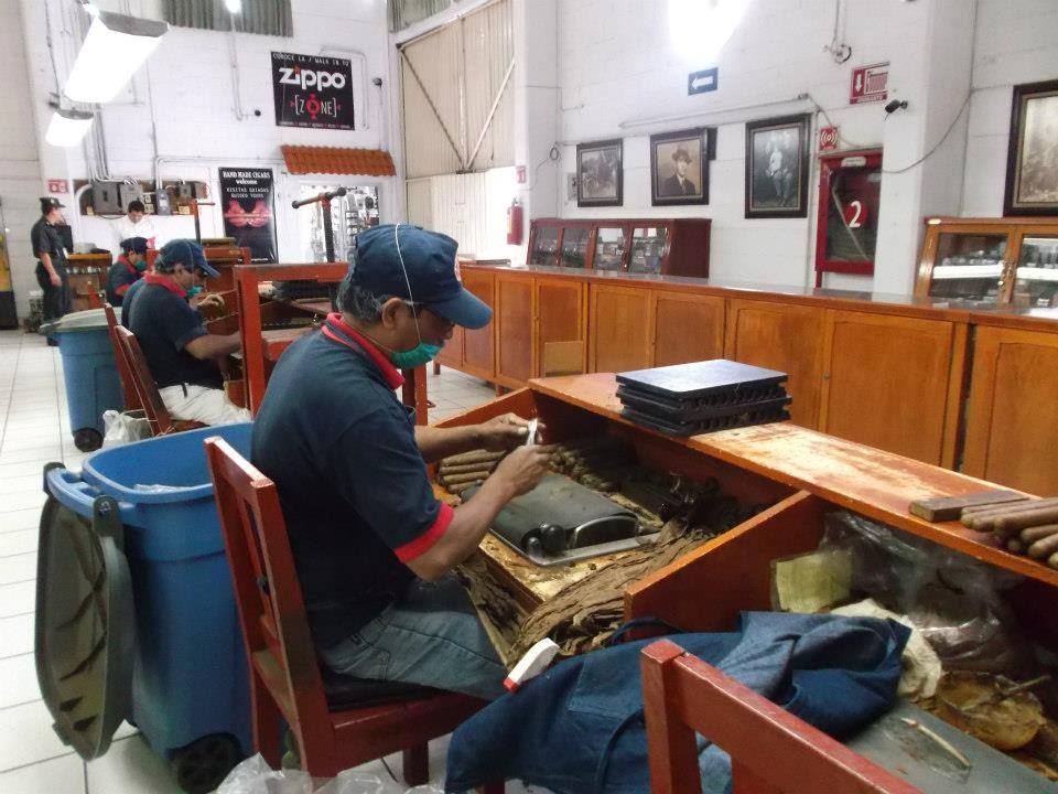 Haciendo tabaco
