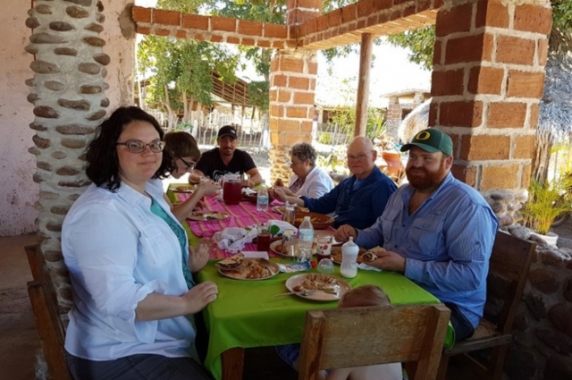 Probando la comida local