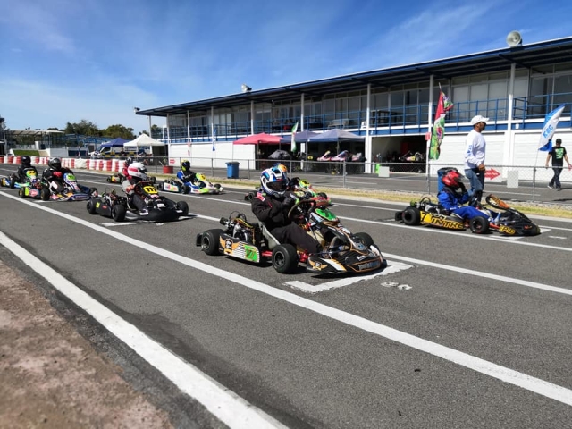 Preparados para iniciar la carrera