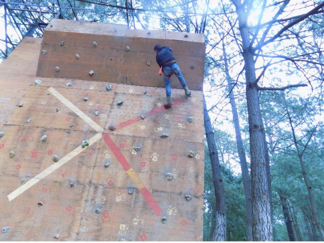 Muro para escalar en parque en Mazamitla 50 min