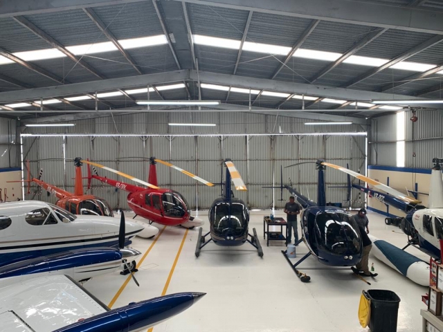 Preparando los helicópteros