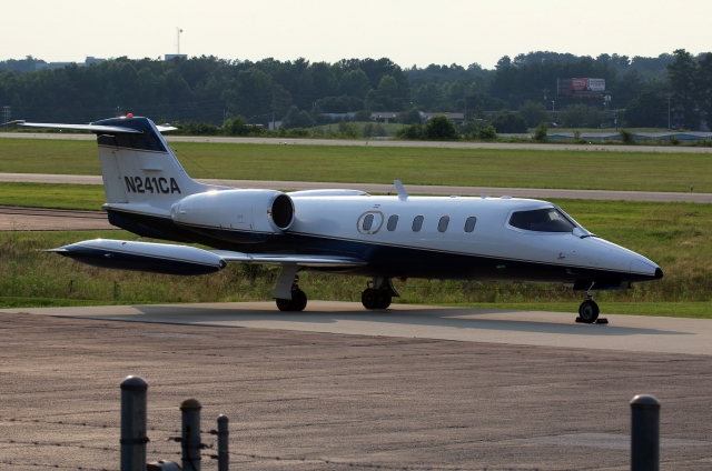 Learjet 35