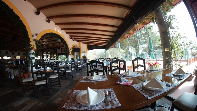 Comiendo en hacienda