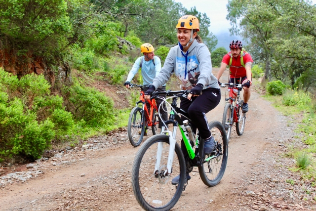 Felicererererereres en bicicletas de montaña