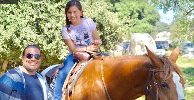Los niños pueden pasear en caballo también