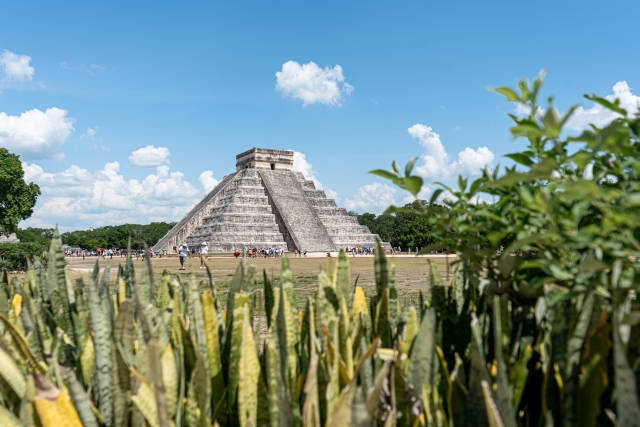 Paisaje con la pirámide