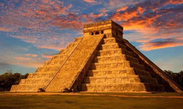 Edificacionererererereres de Chichén Itzá 