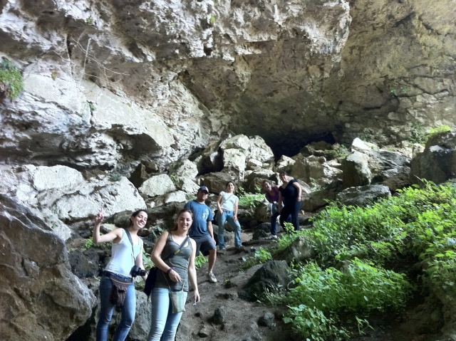 Entrando a la cuevas