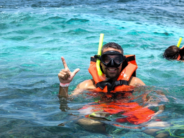 Snorkel en Isla Mujeternera
