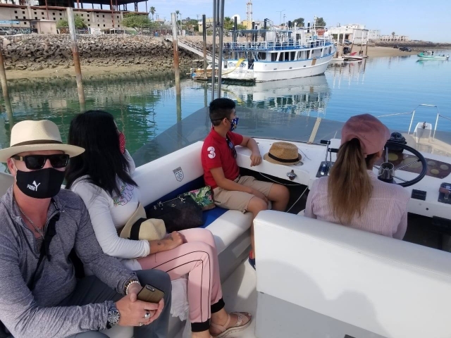 Saliendo al visita guiada marítimo