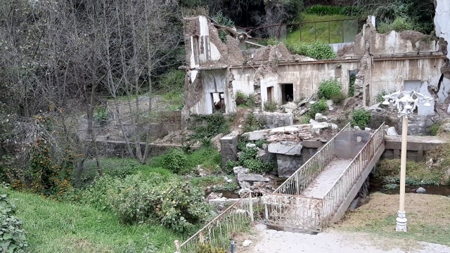 Visita el chalet de las brujas en Mineral del chico