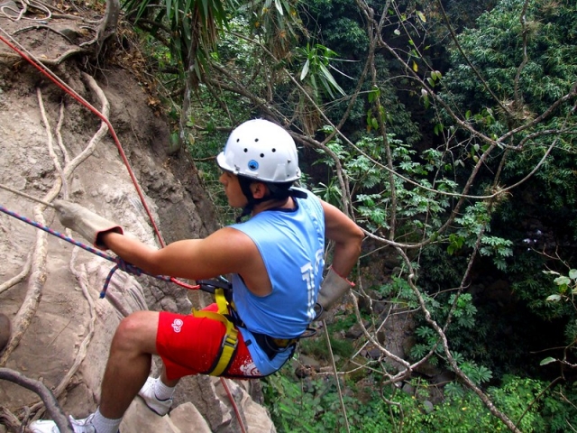 Descenso con cuerdas