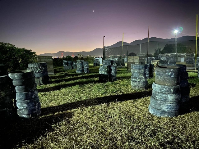 Campo de batalla para juego de paintball