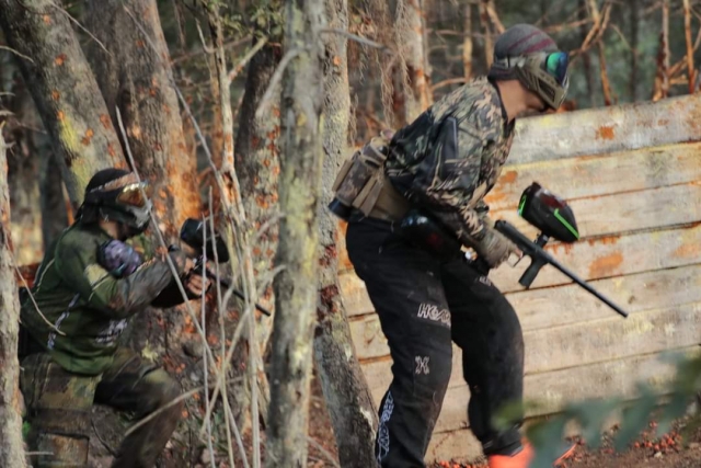 Equipo de paintball preparado