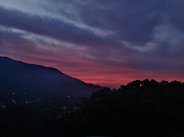 Atardeceternera en la sierra