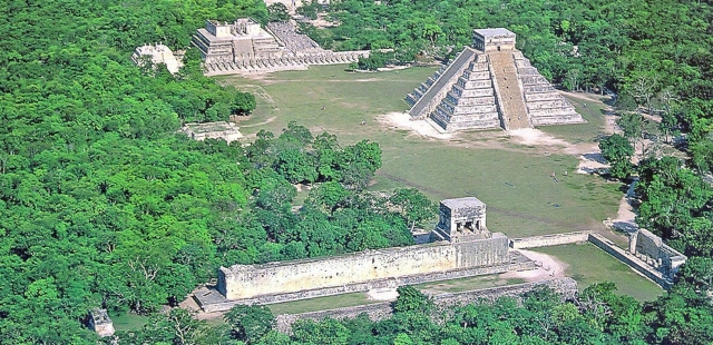 Vuela hasta Chichén Itzá y aterriza en una zona exclusivas de este lugar