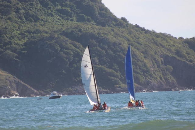 Paseo en barco con familia en Mazatlán