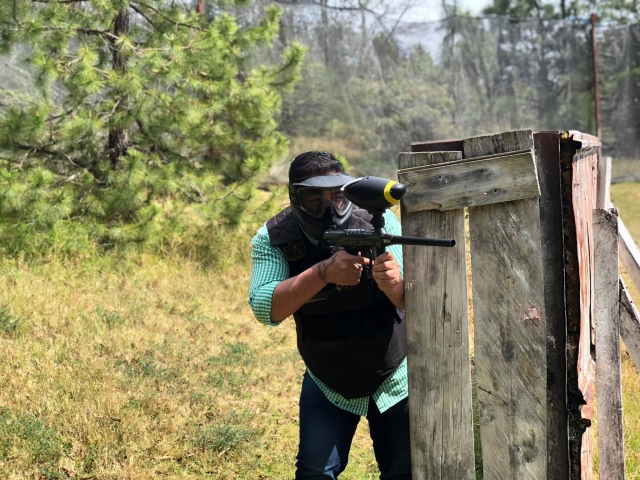 Contamos con campo al aire libre con barreras