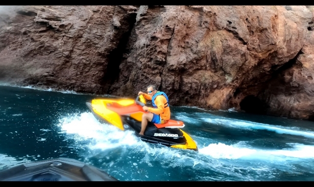 A toda velocidad en el mar