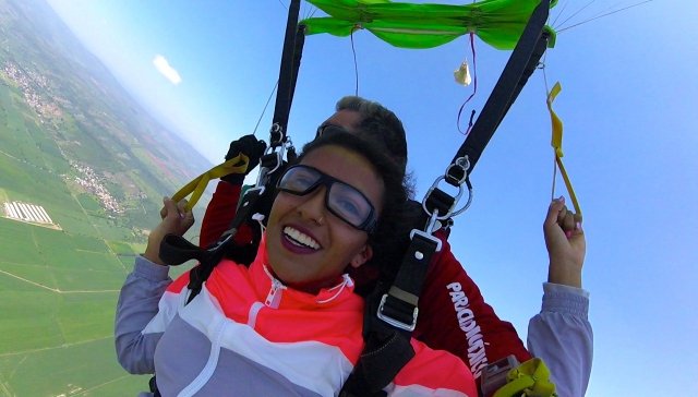 Abriendo el paracaídas