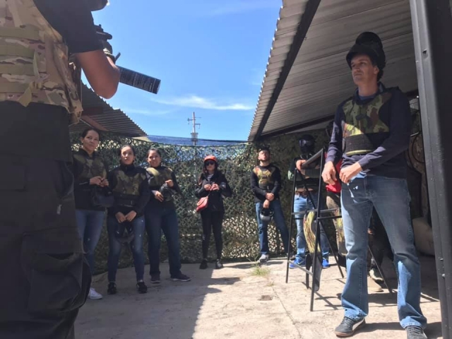 Listo para salir a combatir